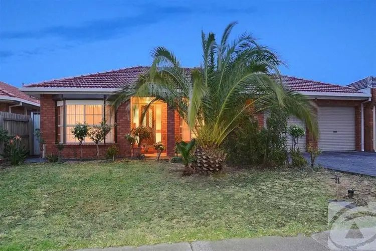 109 Parmelia Drive, Taylors Lakes VIC 3038