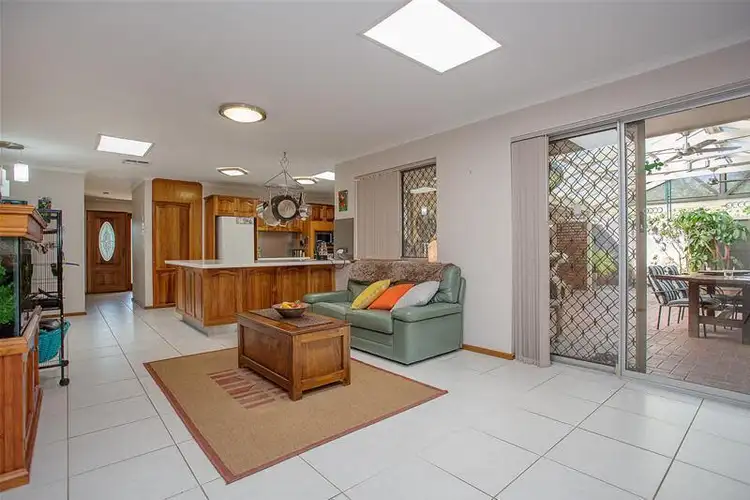 Sixth view of Homely house listing, 2 Falcon Court, Hallett Cove SA 5158