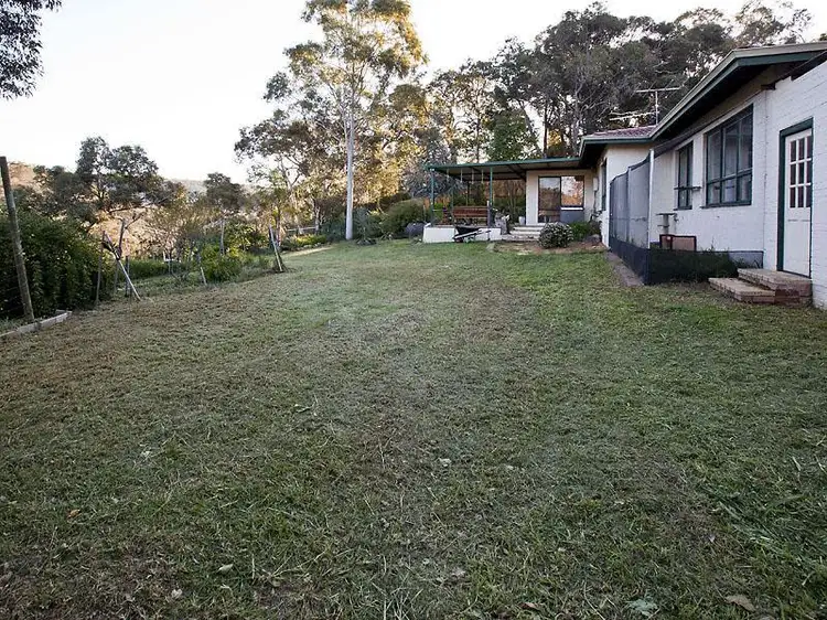 18 Thompson Road, Roleystone WA 6111