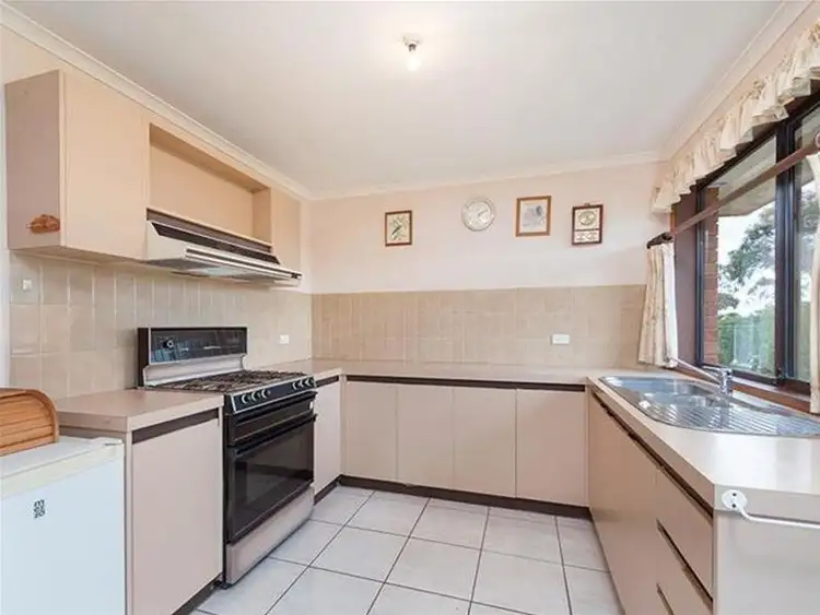 Fifth view of Homely house listing, 4 Mere Court, Sunbury VIC 3429