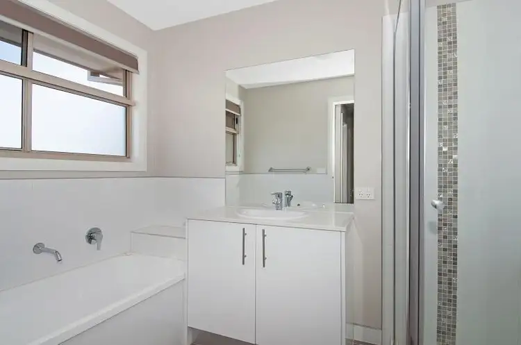 Fifth view of Homely townhouse listing, 4/50-52 Seacombe Street, Dromana VIC 3936