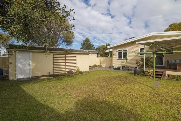 Sixth view of Homely house listing, 5 Mindoro Place, Lethbridge Park NSW 2770