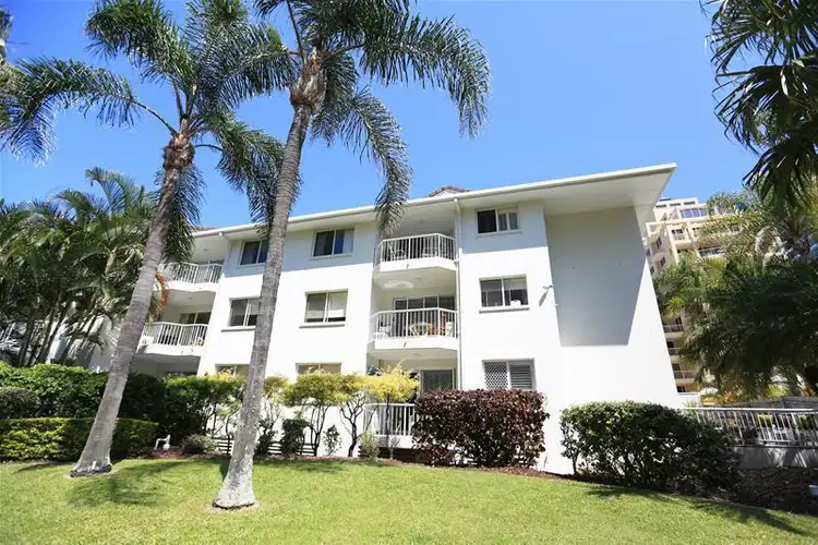 1 Cronin Avenue 'Chidori Court', Main Beach QLD 4217