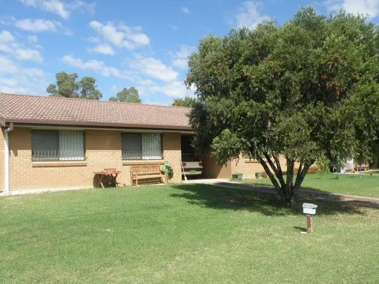 106 MacIntyre Street, Inverell NSW 2360