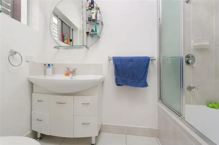 Sixth view of Homely apartment listing, 22/35 Dunmore Terrace, Auchenflower QLD 4066