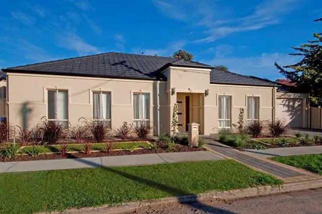 1A William Avenue, Henley Beach South SA 5022