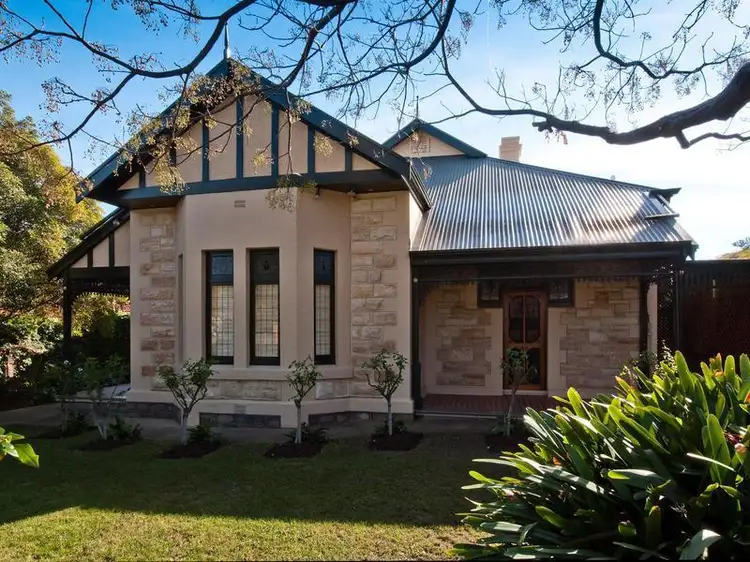 3 Giles Avenue, Glenelg SA 5045