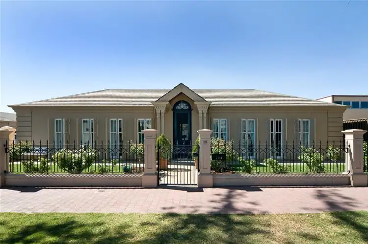 29a Pier Street, Glenelg SA 5045