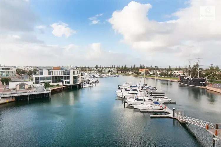 73/33 Colley Terrace, Glenelg SA 5045