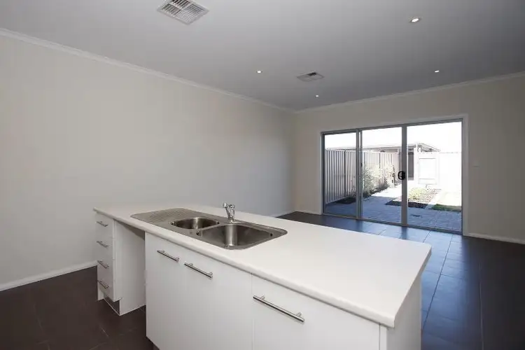 19/8 Grange Court, Seaford SA 5169