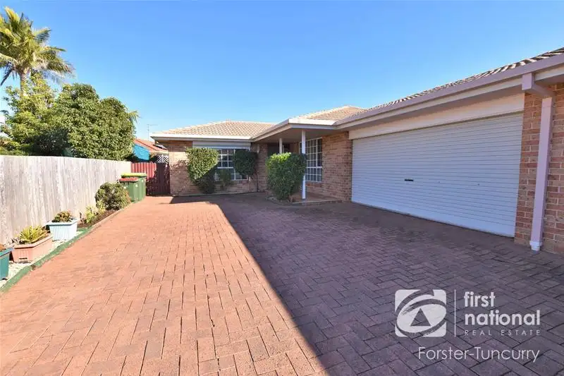 Main view of Homely villa listing, 2/10 Victoria Place, Forster NSW 2428