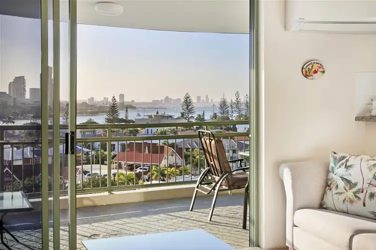 'THE MERITON' 29 Woodroffe Avenue, Main Beach QLD 4217