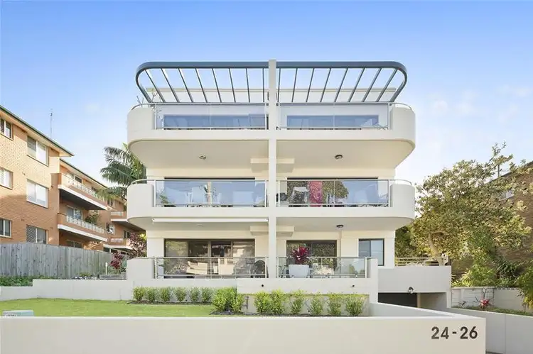 Main view of Homely unit listing, 4/24-26 Cassia Street, Dee Why NSW 2099