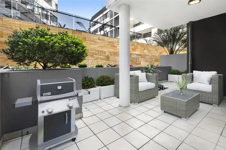 Second view of Homely unit listing, 4/10 Oaks Avenue, Dee Why NSW 2099