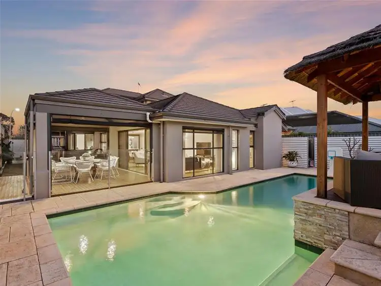 45 Water Crest Gardens, Gwelup WA 6018