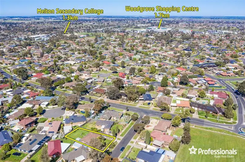 Main view of Homely house listing, 6 Argyll Circuit, Melton West VIC 3337