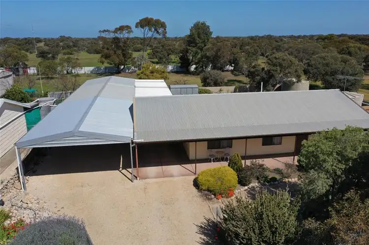 23 Fourth Street, Wool Bay SA 5575
