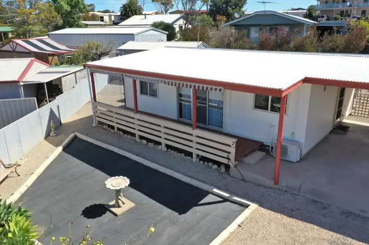 2/7 Ford Avenue, Port Vincent SA 5581
