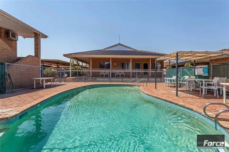 15/28 Marangaroo Drive, Marangaroo WA 6064