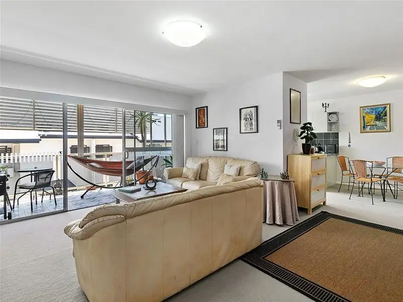 Main view of Homely apartment listing, 5/39 Kirkland Avenue, Coorparoo QLD 4151
