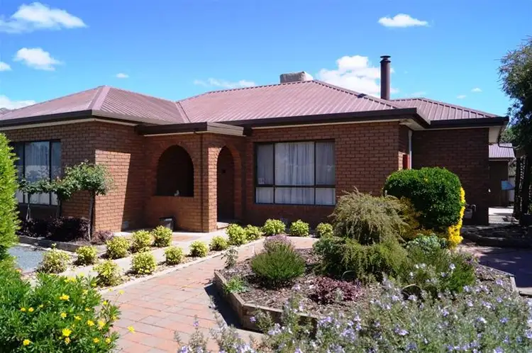 8 Nelson Street, Numurkah VIC 3636