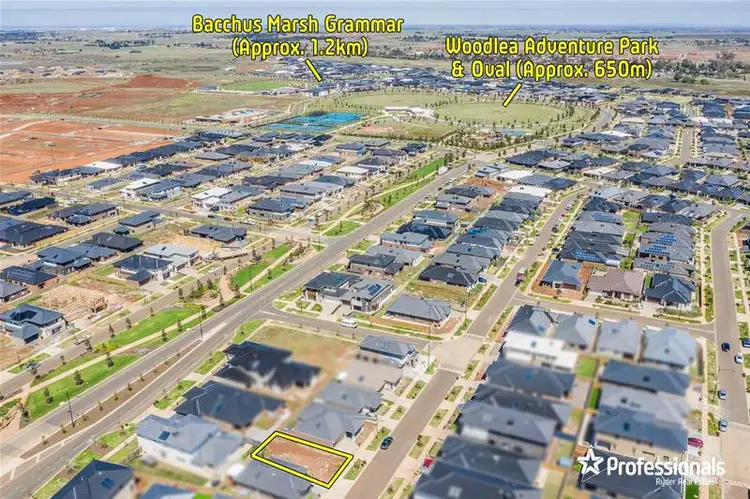 38 Tuckeroo Road, Aintree VIC 3336