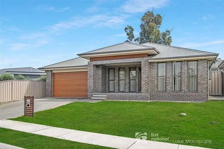 4 Manlius Drive, Cameron Park NSW 2285