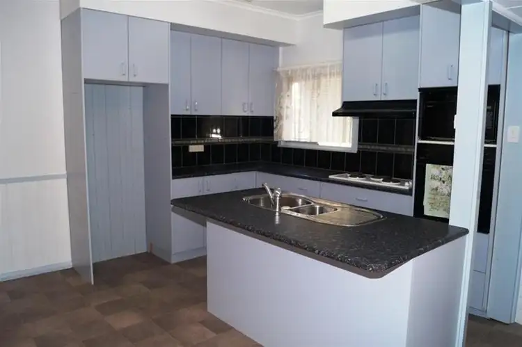 Fifth view of Homely house listing, 16 Murray Avenue, Numurkah VIC 3636