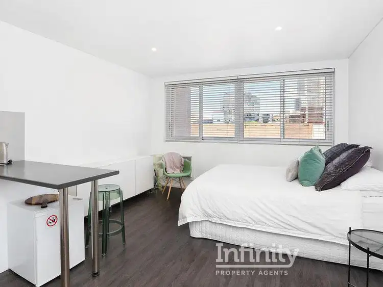 Second view of Homely apartment listing, 405/5 Ward Avenue, Potts Point NSW 2011