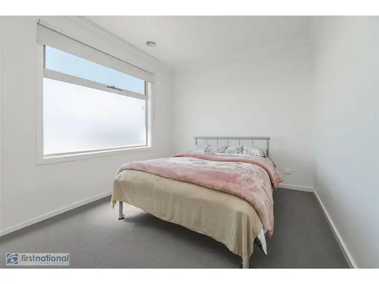 Fifth view of Homely apartment listing, 2/31 Hanson Road, Craigieburn VIC 3064