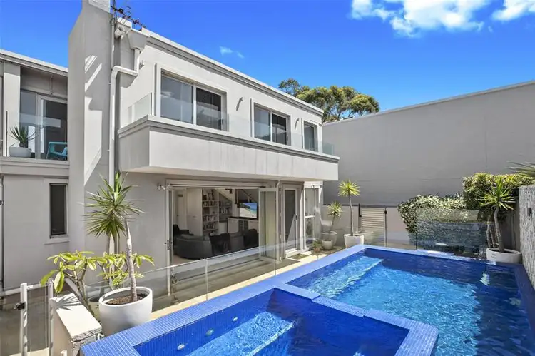 2/10 Rickard Road, North Narrabeen NSW 2101