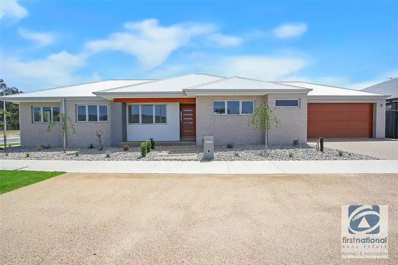 Main view of Homely house listing, 5 Hampshire Boulevard, Leneva VIC 3691
