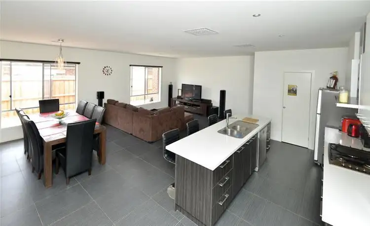 11 Pickworth Drive, Leopold VIC 3224