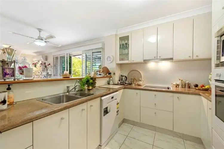 Fifth view of Homely villa listing, 6/100 Cotlew Street East, Southport QLD 4215