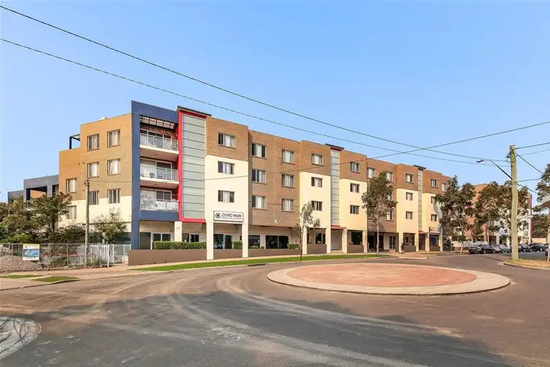 Main view of Homely unit listing, 17/2-12 Civic Avenue, Pendle Hill NSW 2145