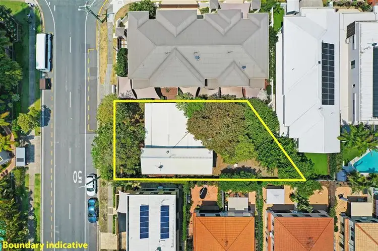 34 Tedder  Avenue, Main Beach QLD 4217