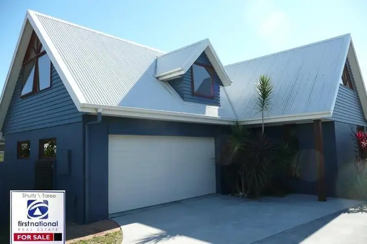 1/5 Flagtail Avenue, Old Bar NSW 2430