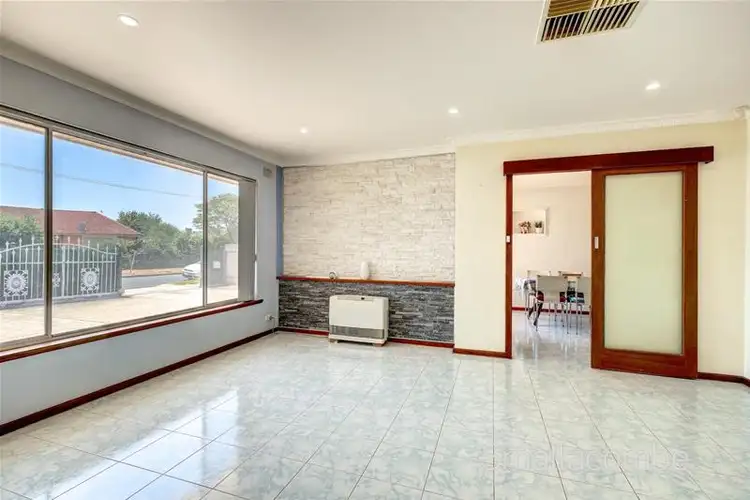 6 Degree Road, Salisbury North SA 5108