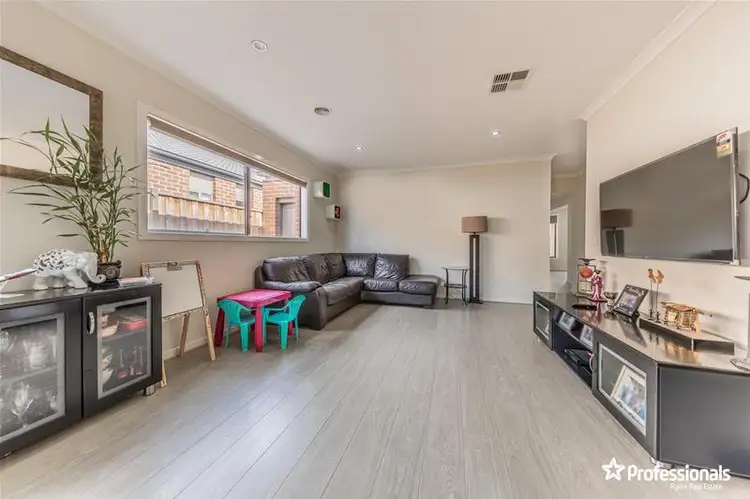 Fifth view of Homely house listing, 9 Blakewater Crescent, Weir Views VIC 3338