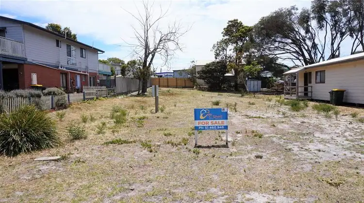 18 Cove Street, Loch Sport VIC 3851