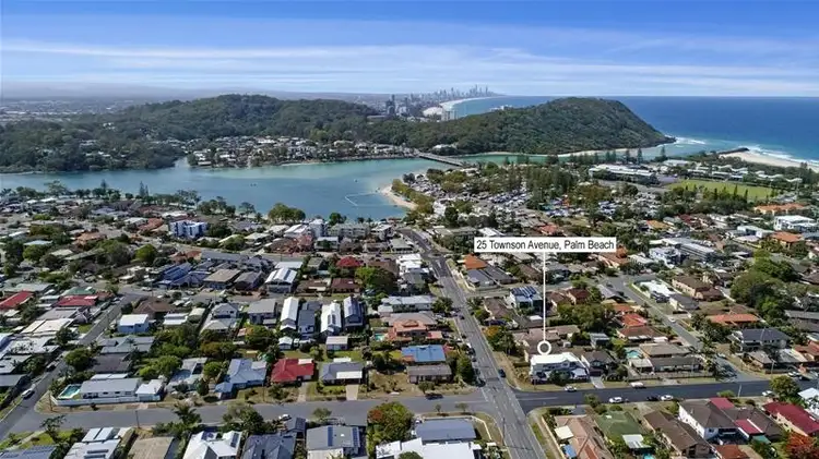 25 Townson Avenue, Palm Beach QLD 4221