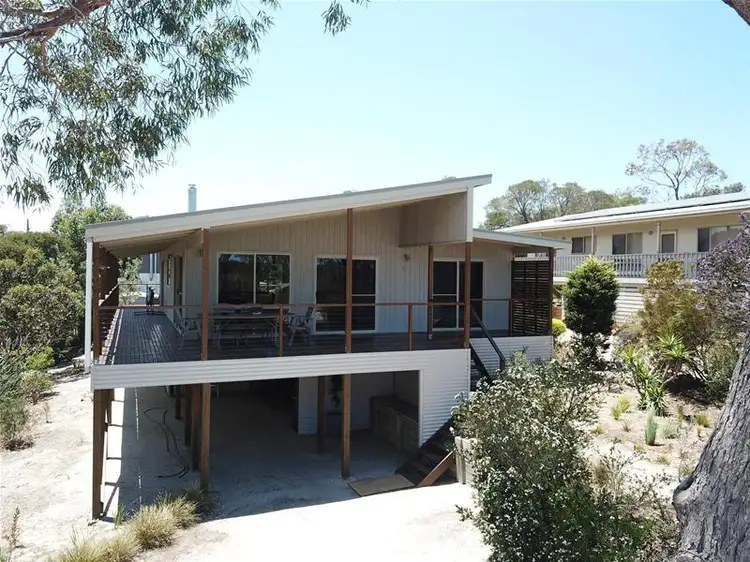 22 Bluff Drive, Loch Sport VIC 3851