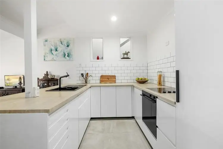 3/154 Currumbin Creek Road, Currumbin Waters QLD 4223