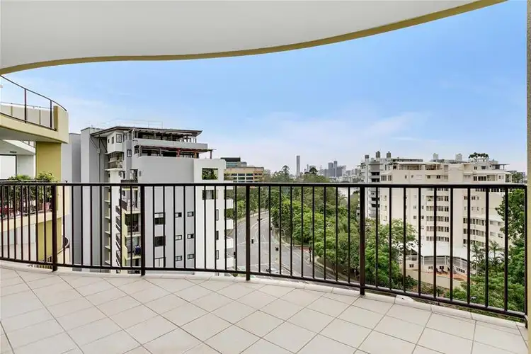 155/8 Land Street, Toowong QLD 4066