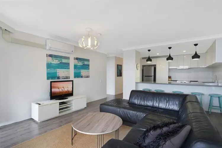 8/3576 Main Beach Parade, Main Beach QLD 4217