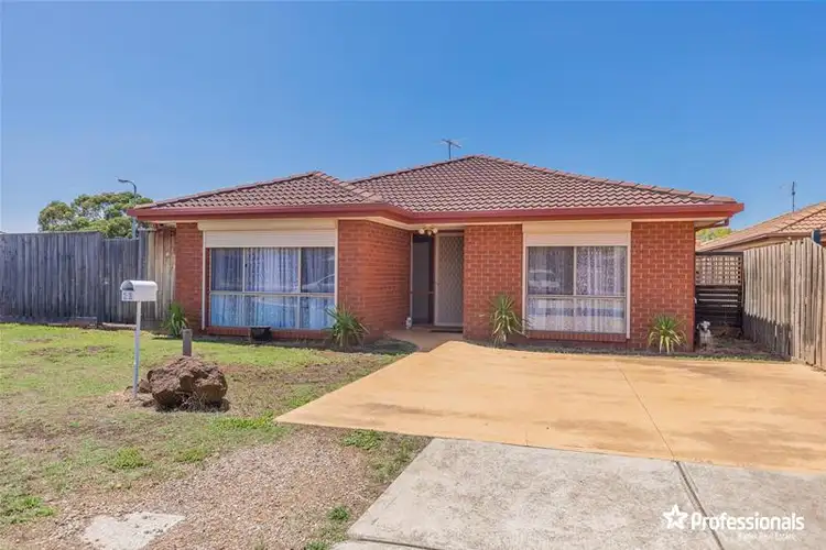 11 Pimbit Court, Kurunjang VIC 3337