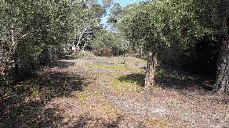 8 Goodlett Avenue, Loch Sport VIC 3851