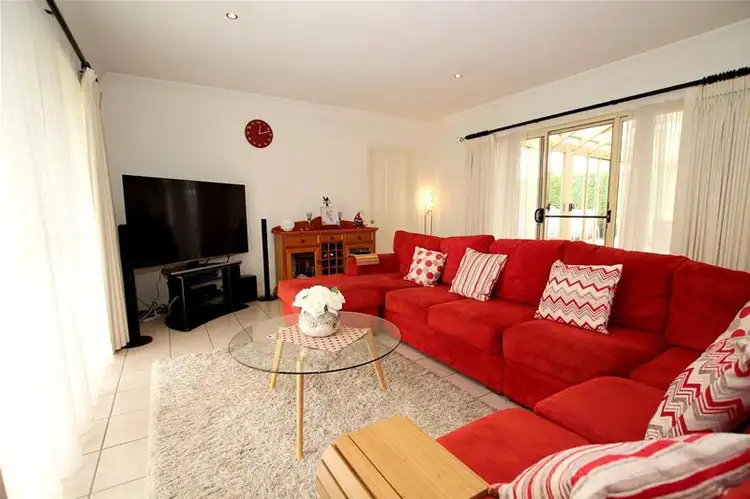 Fifth view of Homely house listing, 8 Neagle Court, Warrnambool VIC 3280