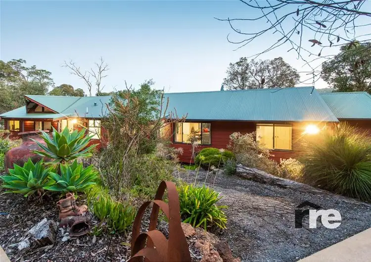 28 Contour  Road, Roleystone WA 6111