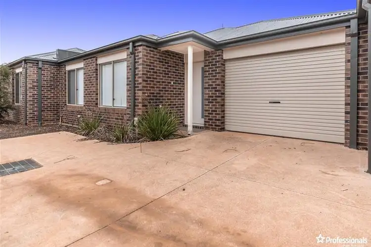 34b Childs Street, Melton South VIC 3338